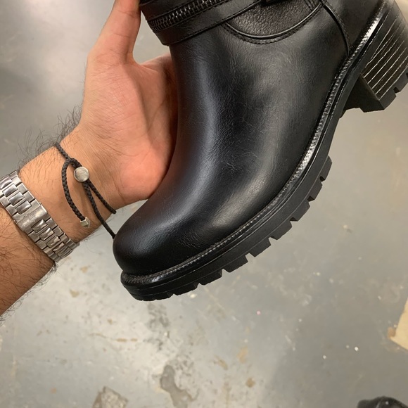 Faux Fur Lined Winter Boots in Black Faux Leather - Picture 2 of 14